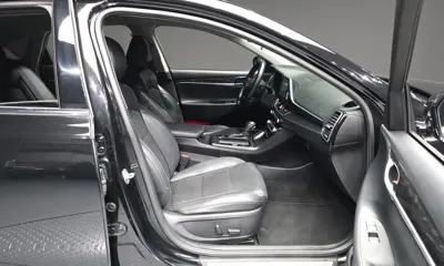 Hyundai Grandeur 2018, 106887 км, за 8139.61 USD - фото 11