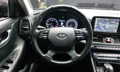 Hyundai Grandeur 2018, 106887 км, за 8139.61 USD - фото 13
