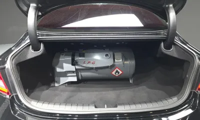 Hyundai Grandeur 2018, 106887 км, за 8139.61 USD - фото 20