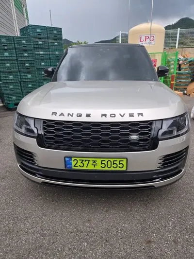 Land Rover Range Rover 2019, 80000 км, за 0 USD - фото 2