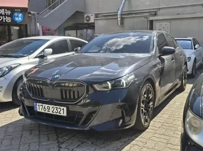 BMW 5-Series · 2024 год