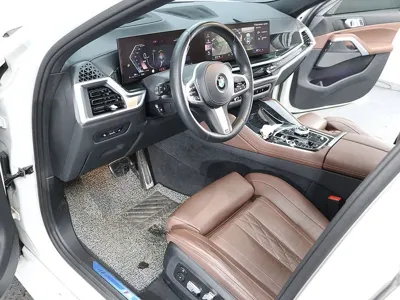 BMW X6 2024, 38500 км, за 64356.73 USD - фото 16