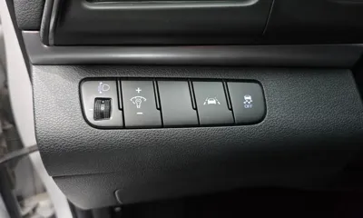 Hyundai Avante 2019, 61937 км, за 7811.08 USD - фото 27