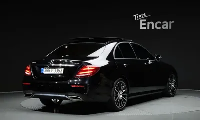 Mercedes-Benz E-Class 2017, 110593 км, за 15426.02 USD