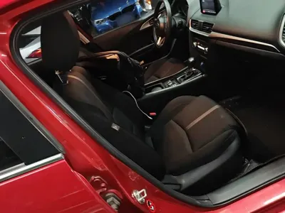 Mazda 3 Axela 2017, 103800 км, за 5812.13 USD - фото 25