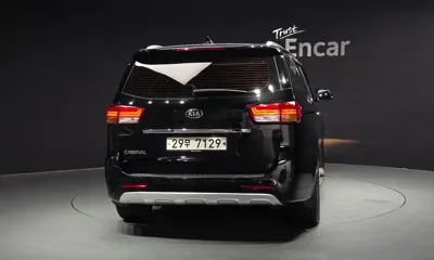 Kia Canival 2018, 57584 км, за 9556 USD