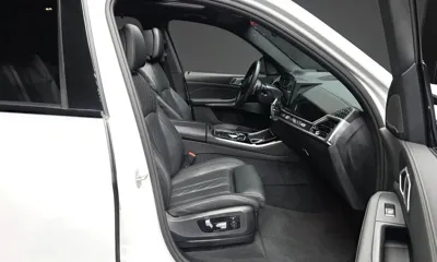 BMW X5 2025, 8901 км, за 83143.7 USD - фото 11