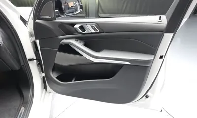 BMW X5 2025, 8901 км, за 83143.7 USD - фото 24