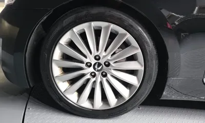Hyundai Equus 2015, 235617 км, за 2953.92 USD