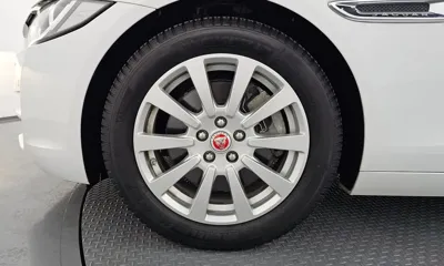Jaguar XE 2016, 73832 км, за 5901.27 USD
