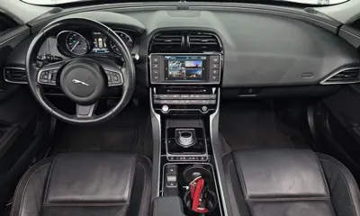 Jaguar XE 2016, 73832 км, за 5901.27 USD - фото 7