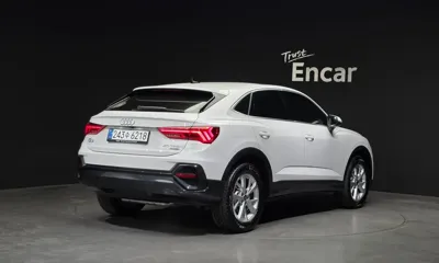 Audi Q3 2025, 3027 км, за 36306.24 USD