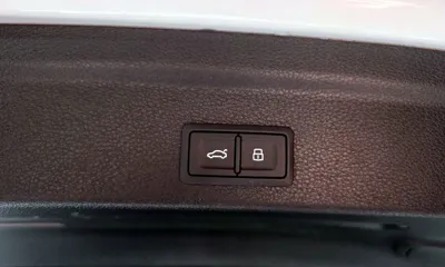 Audi Q3 2025, 3027 км, за 36306.24 USD - фото 20