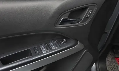 ChevroletGMDaewoo Colorado 2021, 39266 км, за 15097.81 USD - фото 18