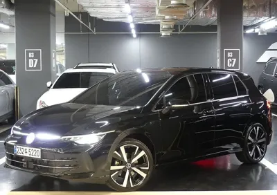 Volkswagen Golf · 2025 год