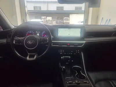 Kia K5 2021, 72800 км, за 11181.17 USD - фото 12