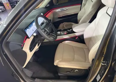 Genesis GV70 2025, 10839 км, за 11343.05 USD