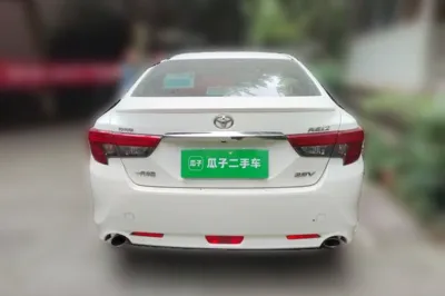 Toyota Reiz