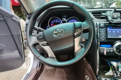 Toyota Reiz