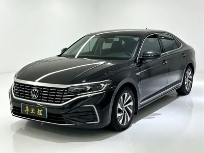 Volkswagen 帕萨特插电混动 · 2023 год