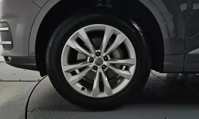 Audi Q7 2019, 76312 км, за 19437.03 USD