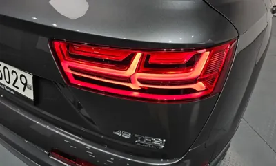 Audi Q7 2019, 76312 км, за 19437.03 USD - фото 23