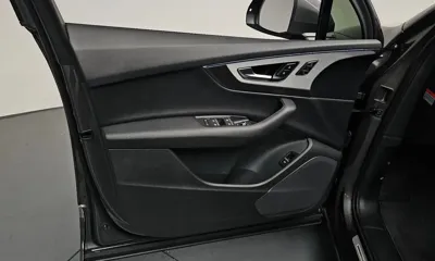 Audi Q7 2019, 76312 км, за 19437.03 USD - фото 24