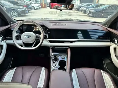 Geely Xingyue L 2022, 61000 км, за 10417.69 USD