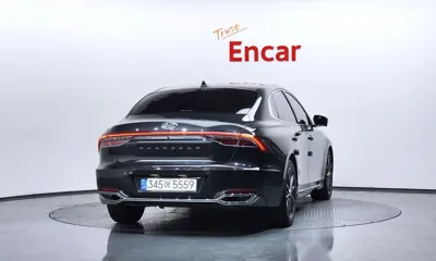 Hyundai Grandeur 2020, 83612 км, за 14626.53 USD