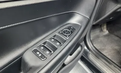 Hyundai Grandeur 2020, 83612 км, за 14626.53 USD - фото 38