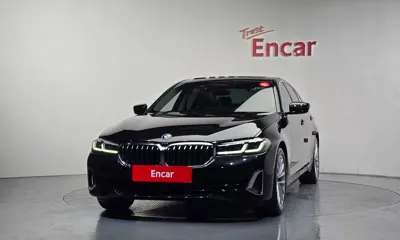 BMW 5-Series 2022, 33585 км, за 23893.92 USD