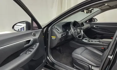 Hyundai Sonata 2020, 74938 км, за 9518.18 USD - фото 10