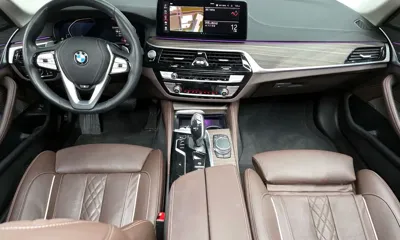 BMW 5-Series 2023, 26468 км, за 30794.68 USD - фото 7
