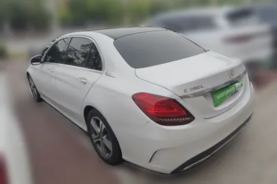 Mercedes-Benz C-Class 2019, 73100 км, за 17470 USD
