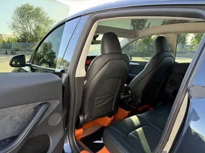 Tesla Model Y 2024, 58000 км, за 26264.05 USD - фото 6