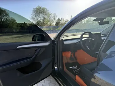 Tesla Model Y 2024, 58000 км, за 26264.05 USD - фото 8