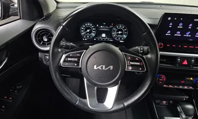 Kia K3 2022, 38808 км, за 12241.97 USD - фото 13
