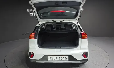 Kia Niro 2021, 112664 км, за 12913.9 USD - фото 20