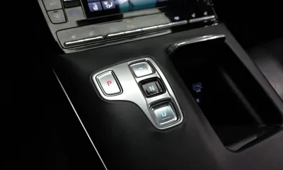 Hyundai Grandeur 2020, 151159 км, за 12827.37 USD - фото 9