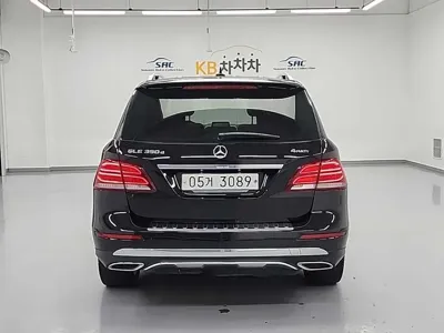 Mercedes-Benz GLE-Class 2018, 186203 км, за 14897.23 USD