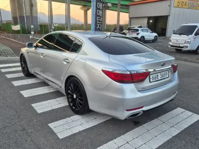 Kia K9 2016, 186554 км, за 5616.12 USD