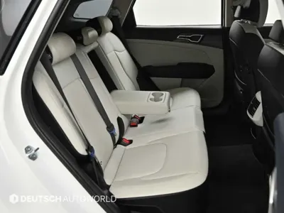 Kia Sportage 2023, 36937 км, за 19824.08 USD - фото 12