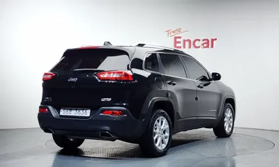 Jeep Cherokee 2016, 127552 км, за 4791.91 USD