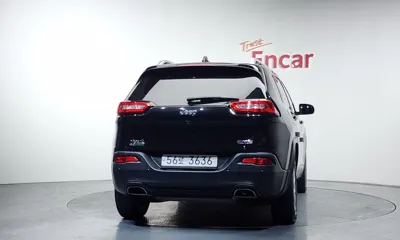 Jeep Cherokee 2016, 127552 км, за 4791.91 USD