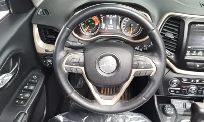 Jeep Cherokee 2016, 127552 км, за 4791.91 USD - фото 13