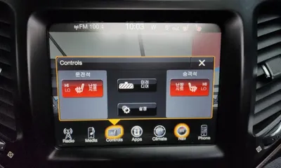 Jeep Cherokee 2016, 127552 км, за 4791.91 USD - фото 17