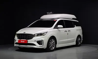 Kia Canival · 2020 год