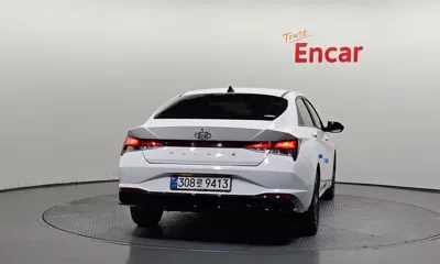 Hyundai Avante 2023, 124262 км, за 9051.24 USD