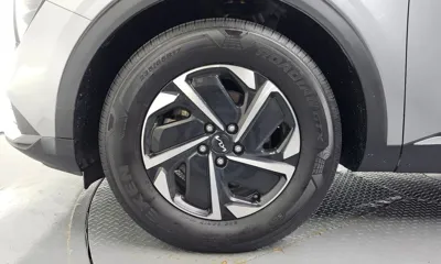Kia Sportage 2023, 65749 км, за 16272.7 USD