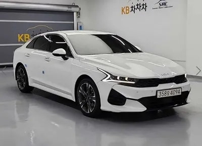 Kia K5 2023, 71776 км, за 22784.39 USD